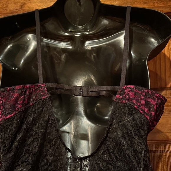 NWOT Victoria’s Secret Lingerie - Picture 6 of 9